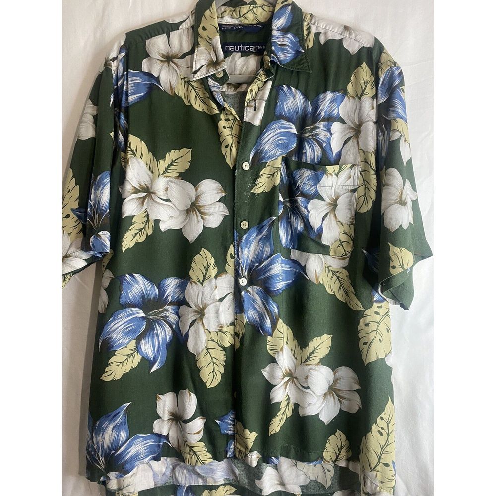 Nautica Rayon Blend Hawaiian‎ Shirt Short Sleeve Mens M Tropical Floral